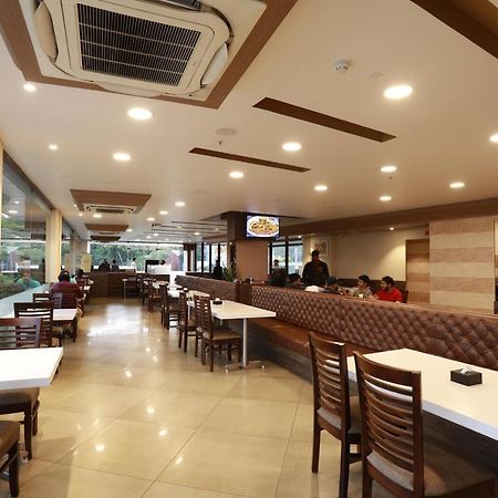 Kochi As Airport Inn מראה חיצוני תמונה