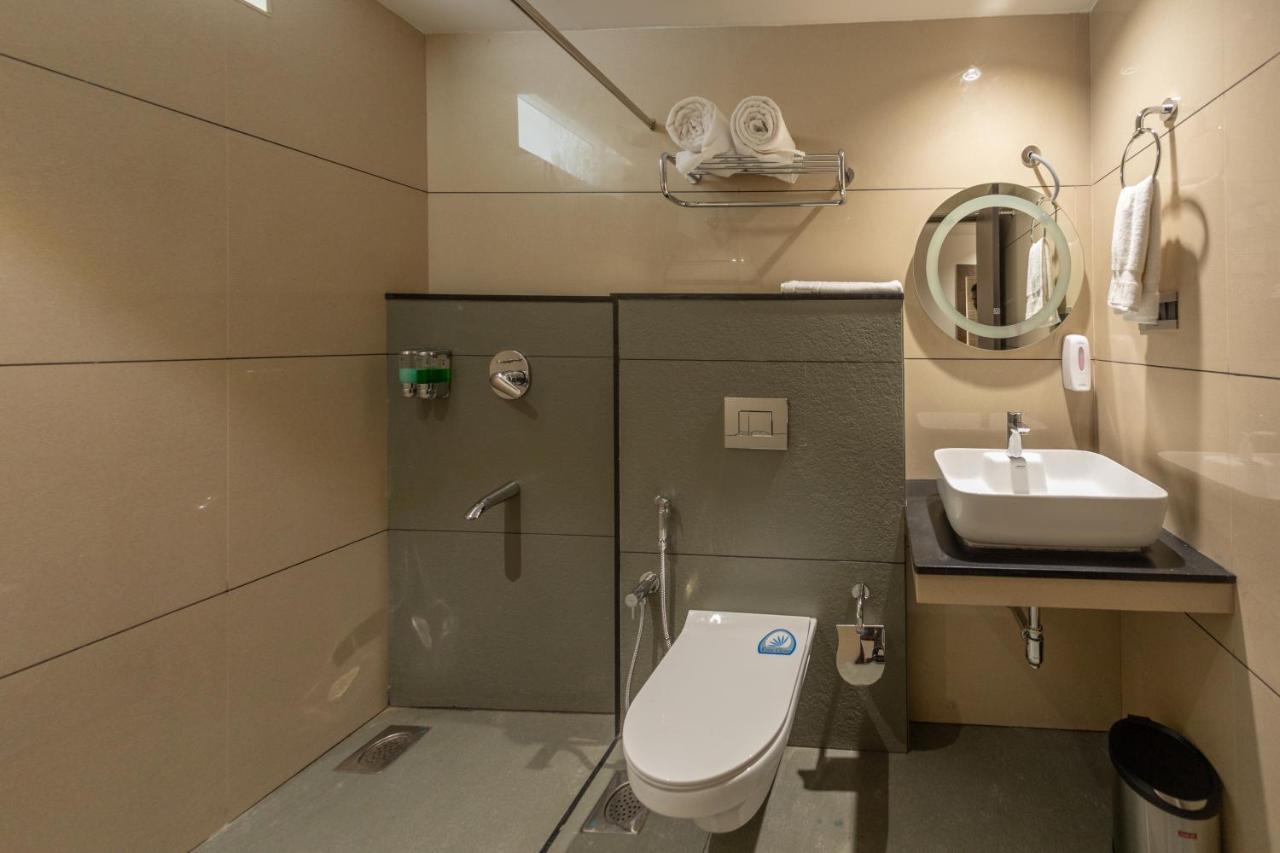 Kochi As Airport Inn מראה חיצוני תמונה