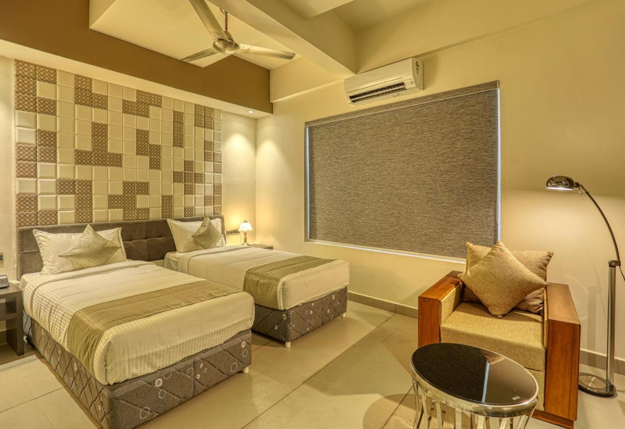 Kochi As Airport Inn מראה חיצוני תמונה