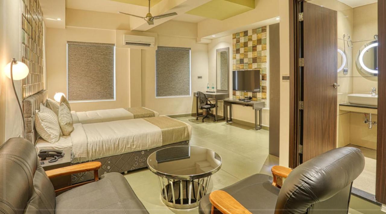Kochi As Airport Inn מראה חיצוני תמונה