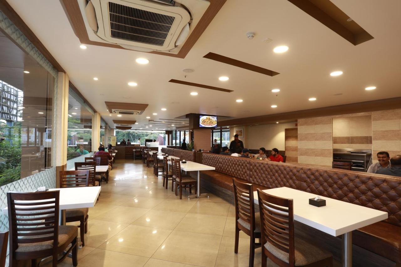 Kochi As Airport Inn מראה חיצוני תמונה